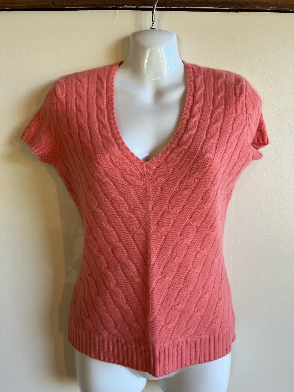 RALPH LAUREN Coral Pink Blush 100% Cashmere Cable Knit V-Neck Short Sleeve Sz M